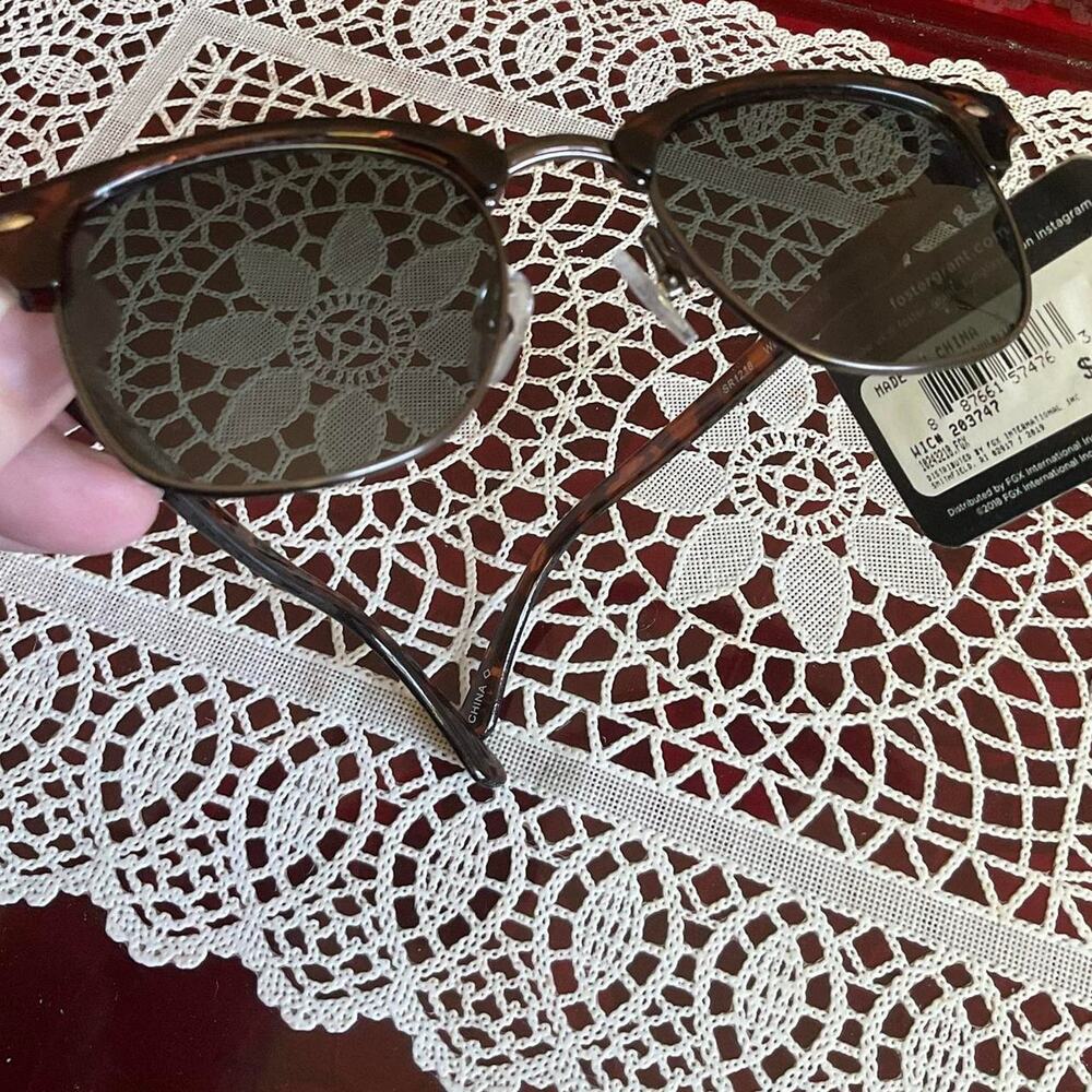 NWT Foster Grant Trupolar Maxblock Sunglasses - Picture 2 of 5